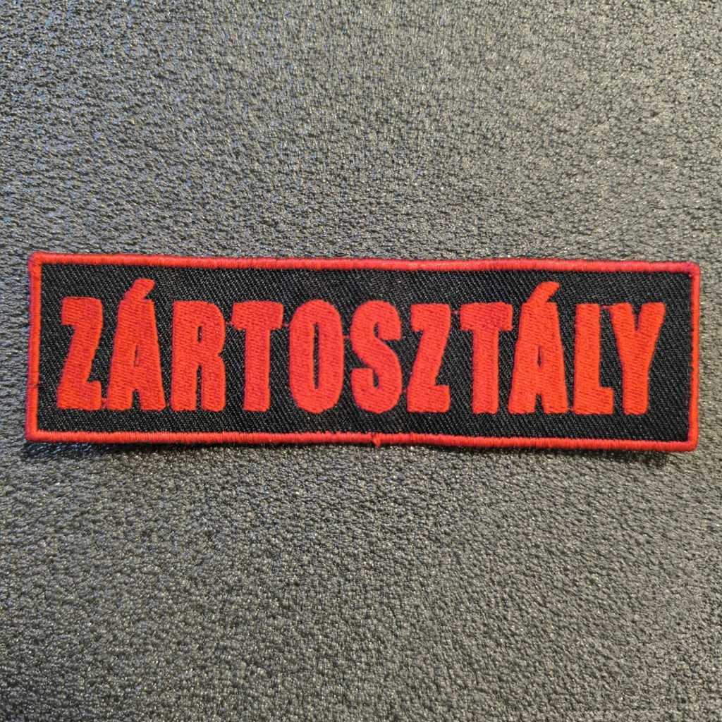 Zártosztály: Logo felvarró